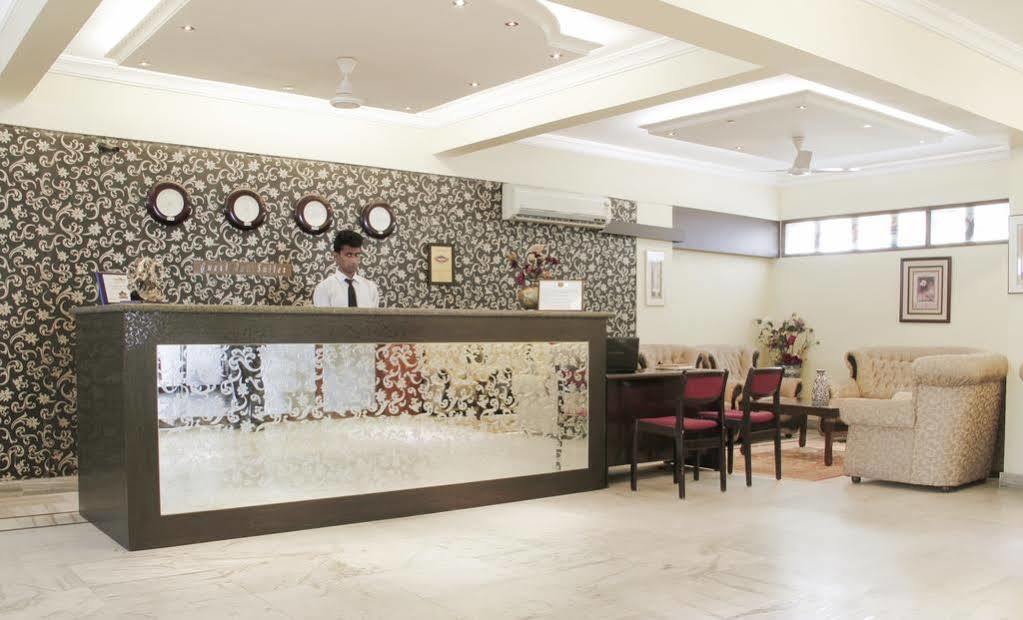 Hotel Genx Banjara Hill 1589 à Haïdarabad Extérieur photo