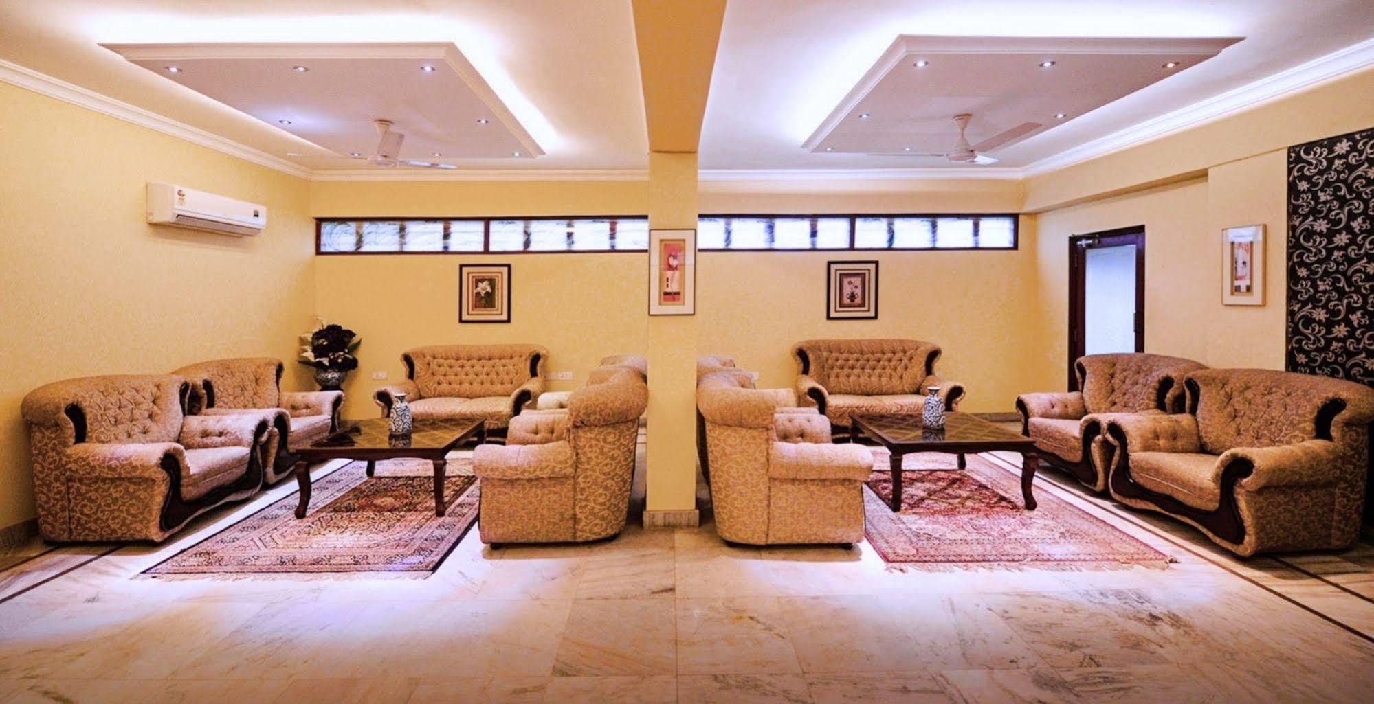 Hotel Genx Banjara Hill 1589 à Haïdarabad Extérieur photo
