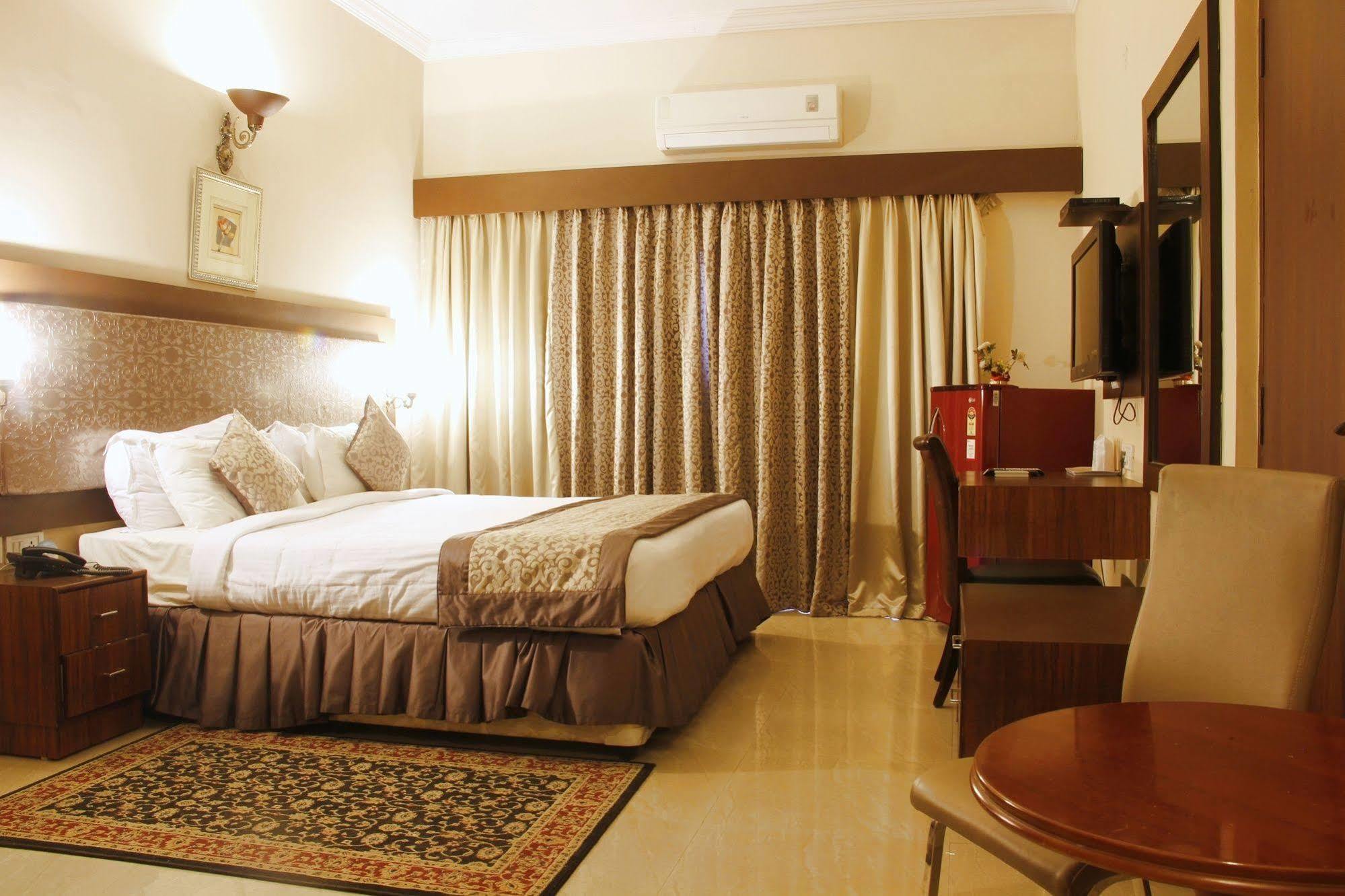 Hotel Genx Banjara Hill 1589 à Haïdarabad Extérieur photo